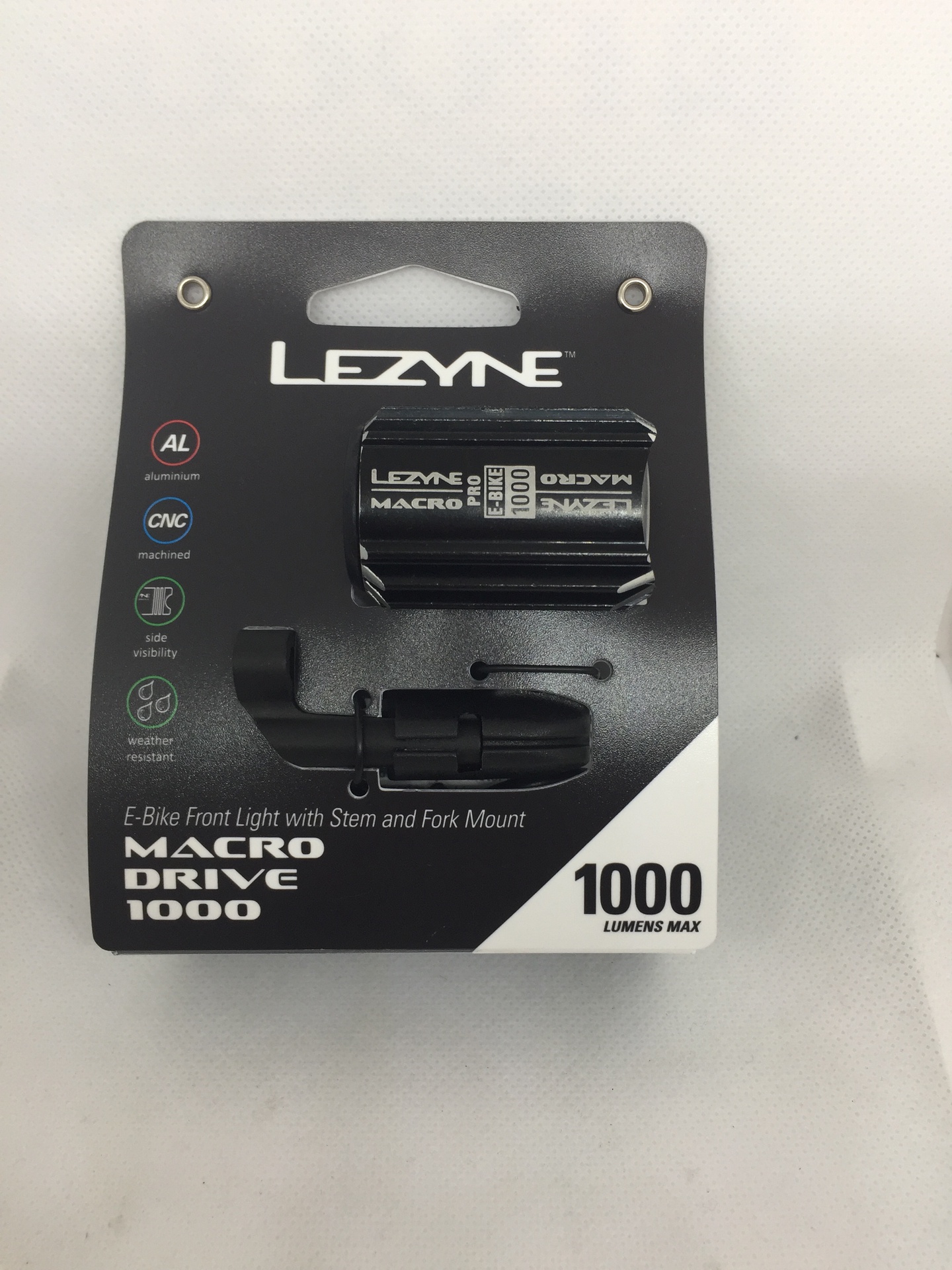 Lezyne eBike Macro Drive 1000 LED 1000lm, Front Light Black – Cessnock ...