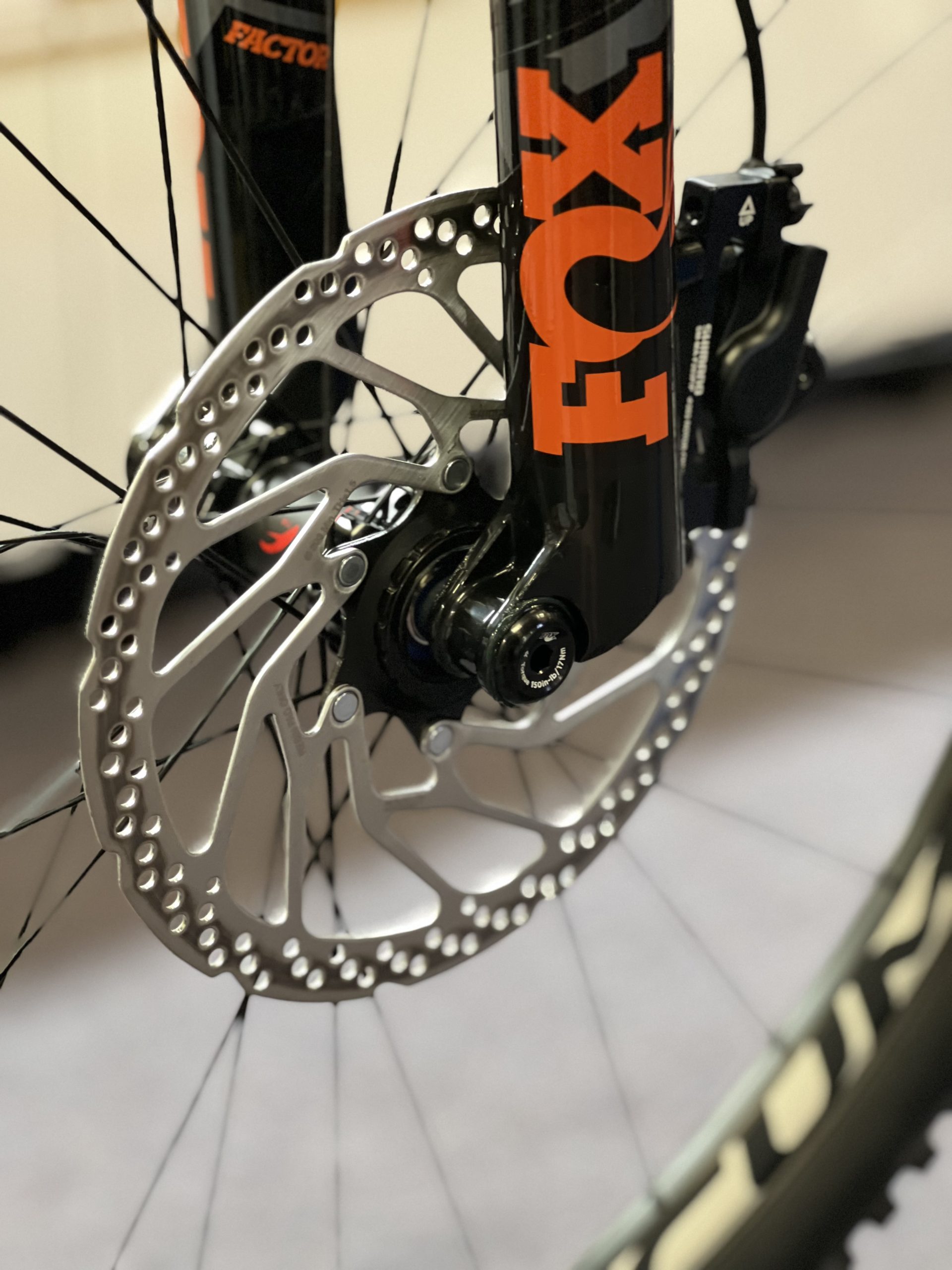 Focus 27.5 Whistler 3.6 Slategrey SM *RACE CONVERSION* - Image 7